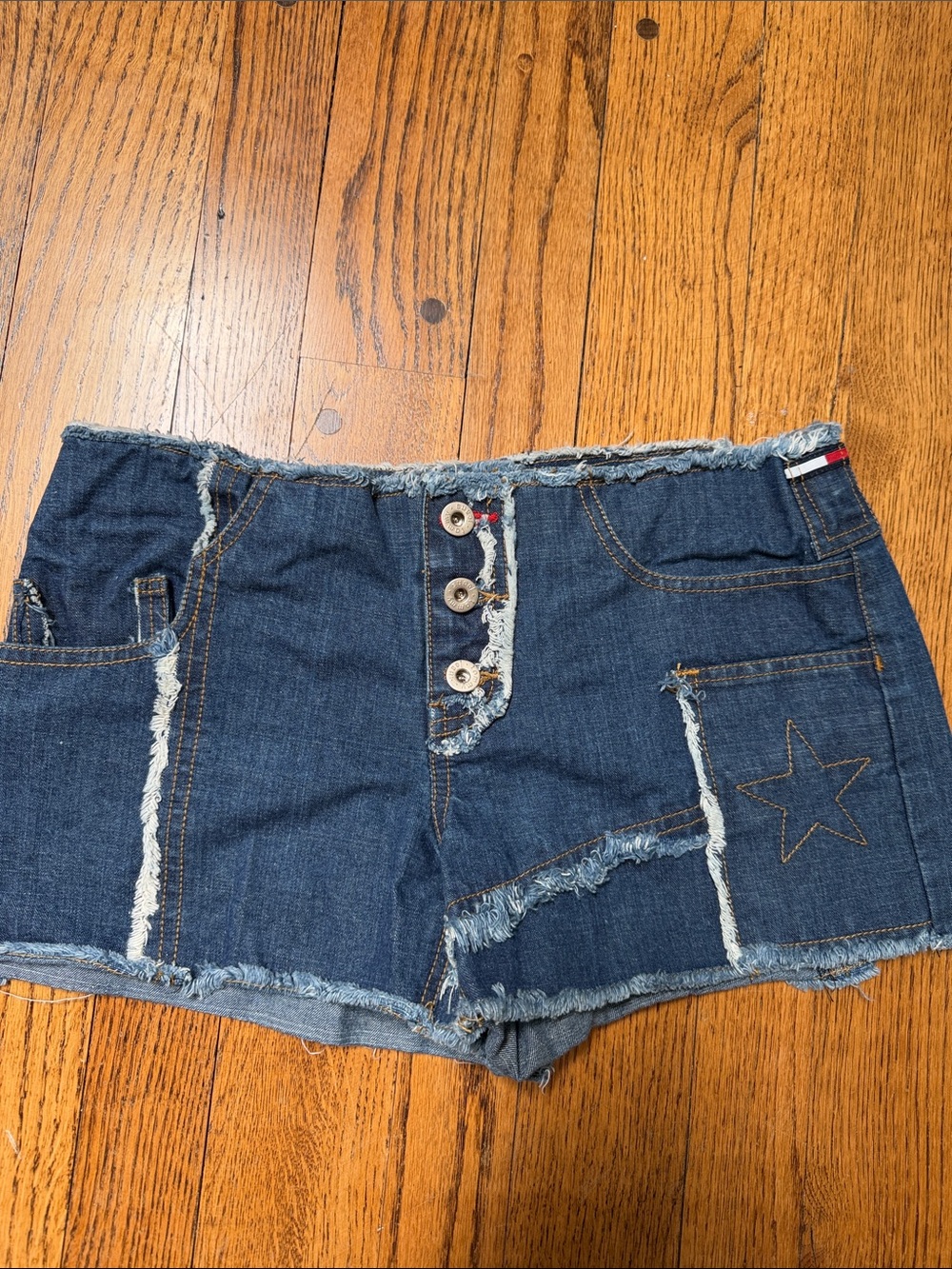 Tommy Jeans sz 7 Denim fringed Jean Shorts stars embroidered TH logos 100%cotton